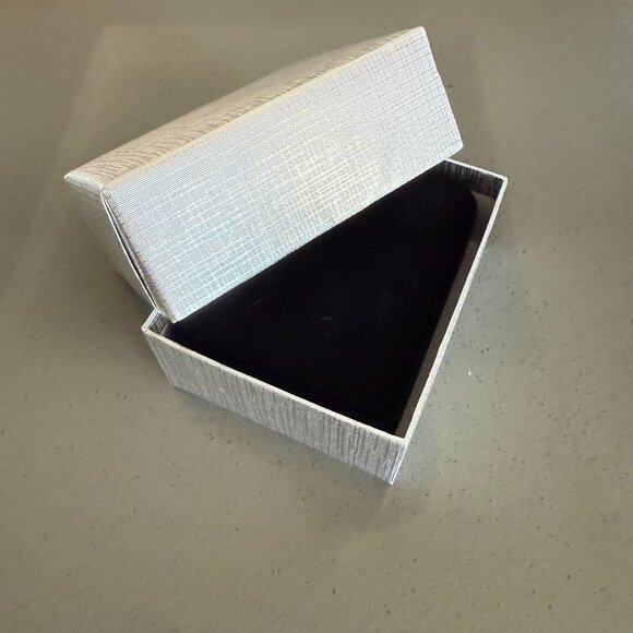 Kay Jewelers Silver Infinity Pendant Necklace - Picture 7 of 7